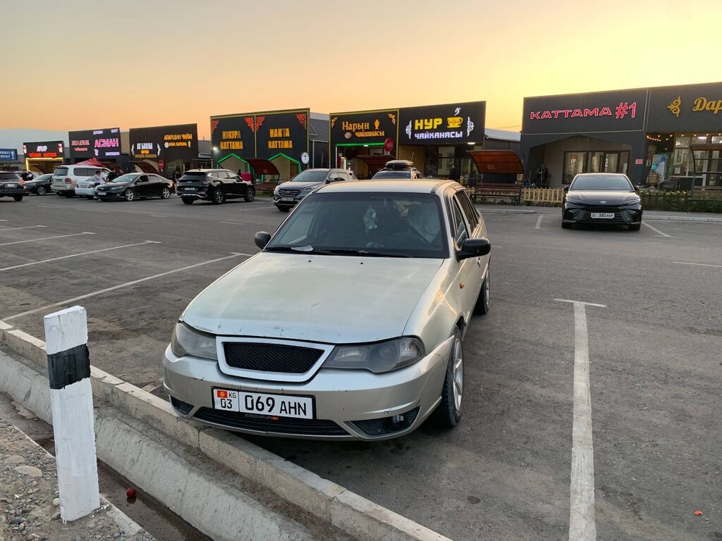 Daewoo Nexia: 2008 г., 1.5 л, Механика, Газ, Седан: фото 2