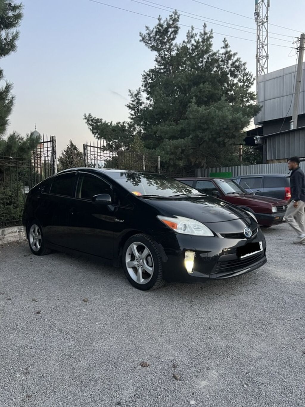 Toyota Prius: 2012 г., Гибрид, Хэтчбэк: фото 2