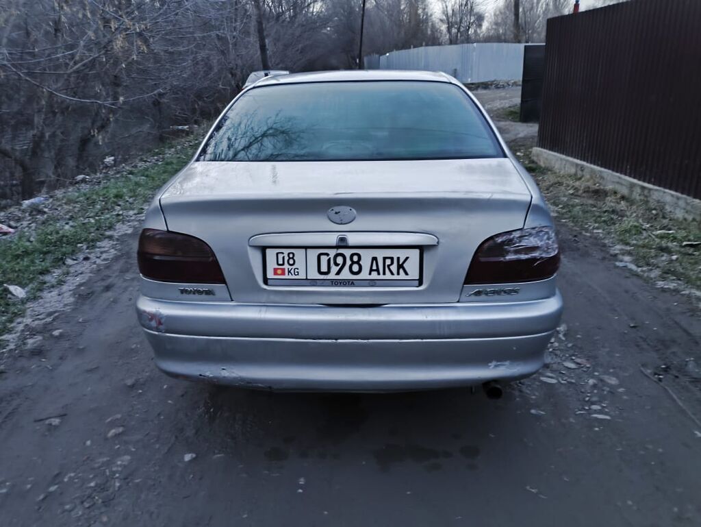 Toyota Avensis: 2002 г., 2 л, Механика, Дизель, Седан: фото 5