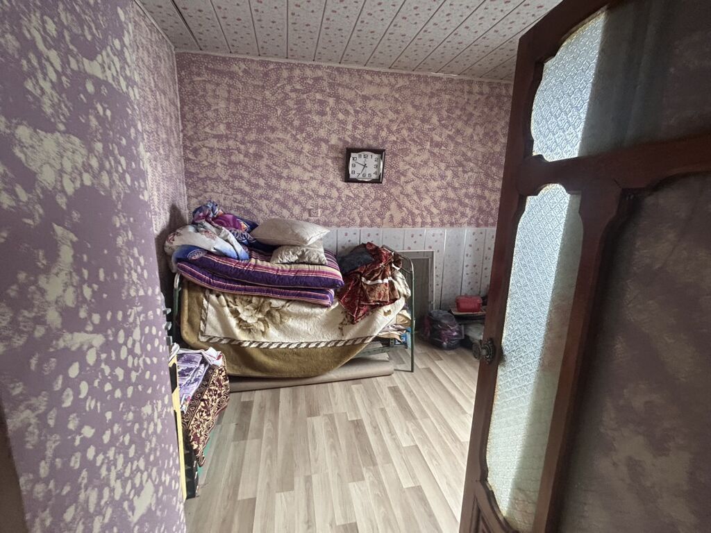Satılır: kənd mühitində həyət evi və geniş torpaq sahəsi - Tikinti