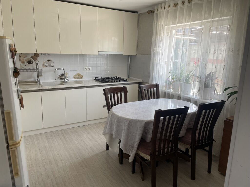 Продаётся уютный 4 комнатный дом. Тех паспорт, договор купли-продажи: фото 2