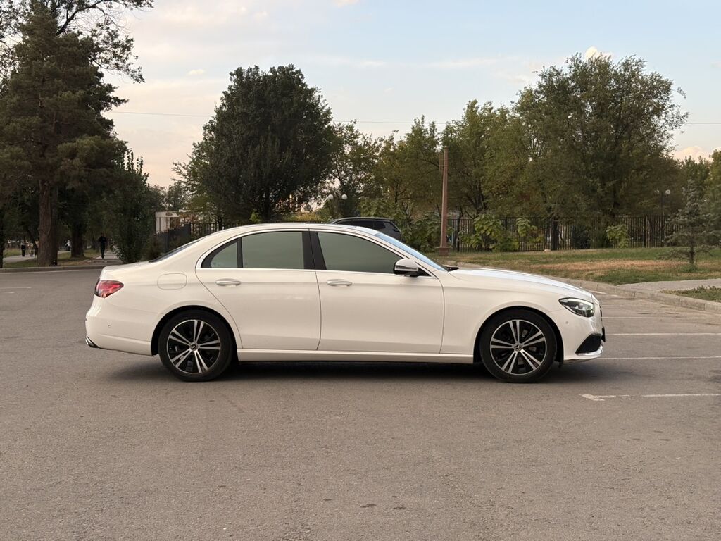 Mercedes-Benz E-Class: 2020 г., 2 л, Автомат, Бензин, Седан: фото 4