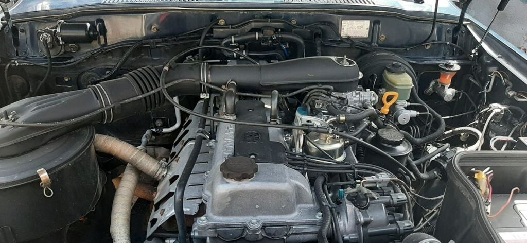 Toyota Land Cruiser: 1995 г., 4.5 л, Механика, Бензин, Внедорожник: фото 2