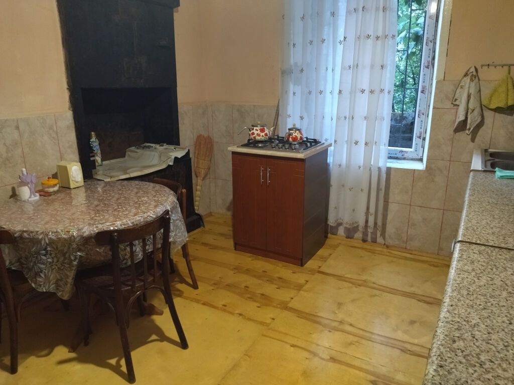 140 kv. m, 4 otaqlı, Qaz, İşıq, Su