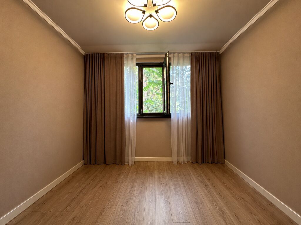1 комната, 40 м², 6 мкр 104 серия, 2 этаж, Свежий ремонт: фото 3