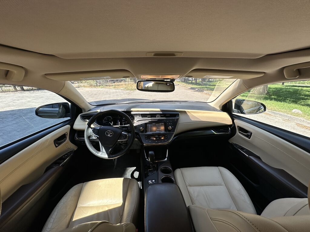 Toyota Avalon: 2018 г., 2.5 л, Вариатор, Гибрид, Седан: фото 4