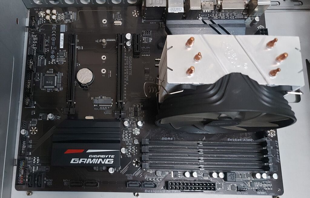 Продаю комплект Gigabyte B450 Gaming X + Ryzen 5 2600 + cooler — фото 2