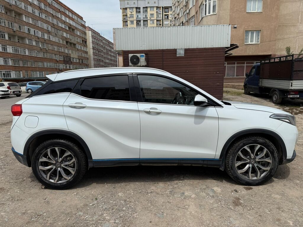 Dongfeng : 2020 г., 1.5 л, Электромобиль, Кроссовер: фото 3