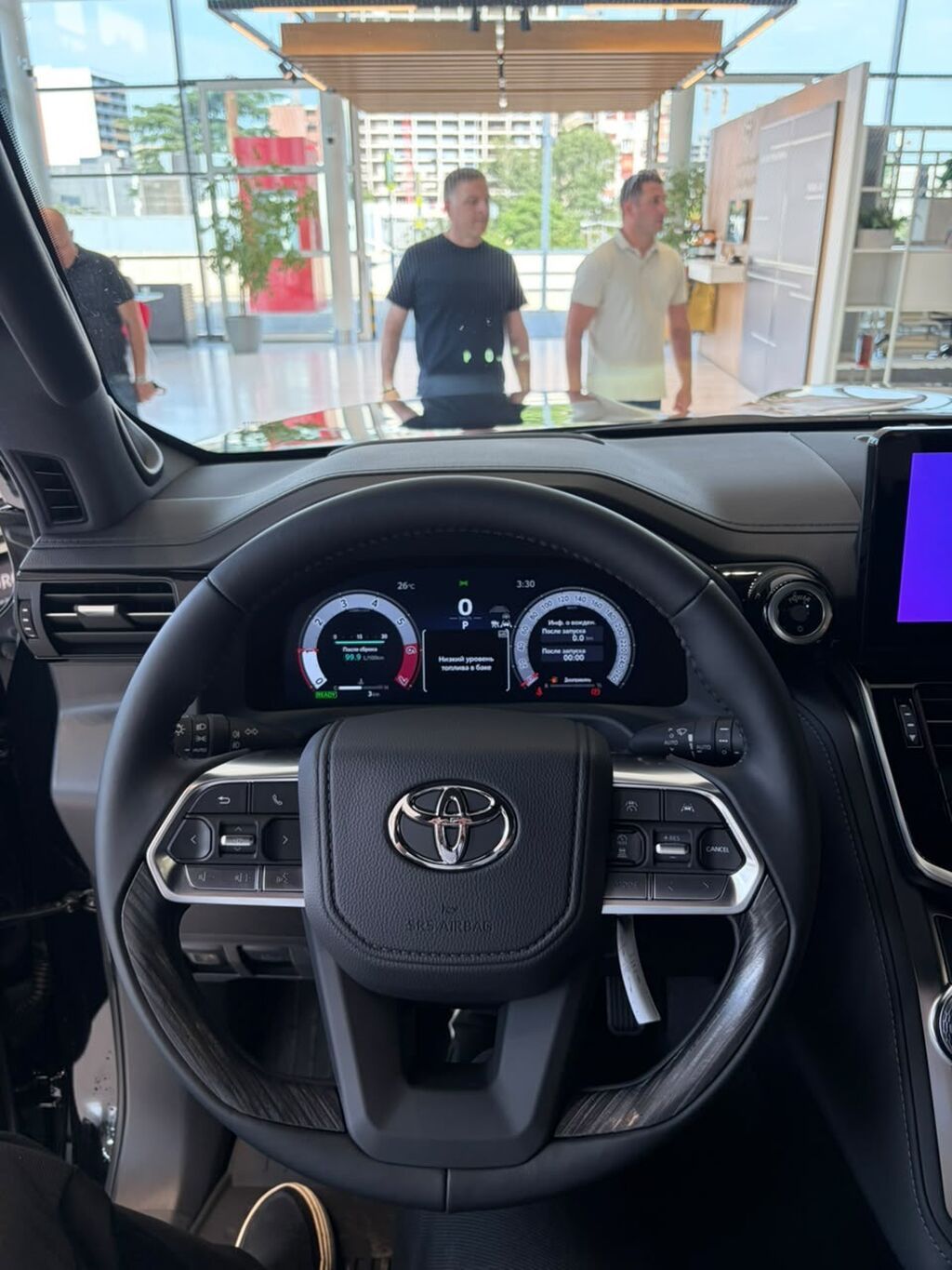 Toyota Land Cruiser: 2026 г., 3.5 л, Автомат, Гибрид, Внедорожник: фото 4