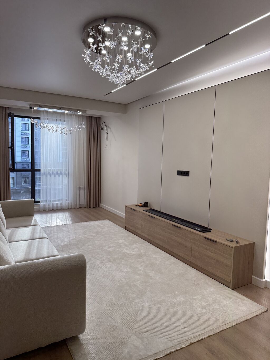 Продам 3-комн. квартиру, 109 м², 4 этаж, ЖК Капстрой Сити: фото 2