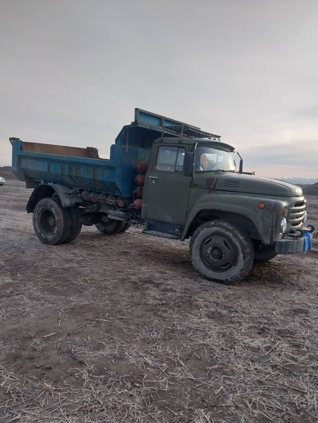 Обмен на легковые авто - Тип: самосвал с гидроподъёмом кузова: фото 4