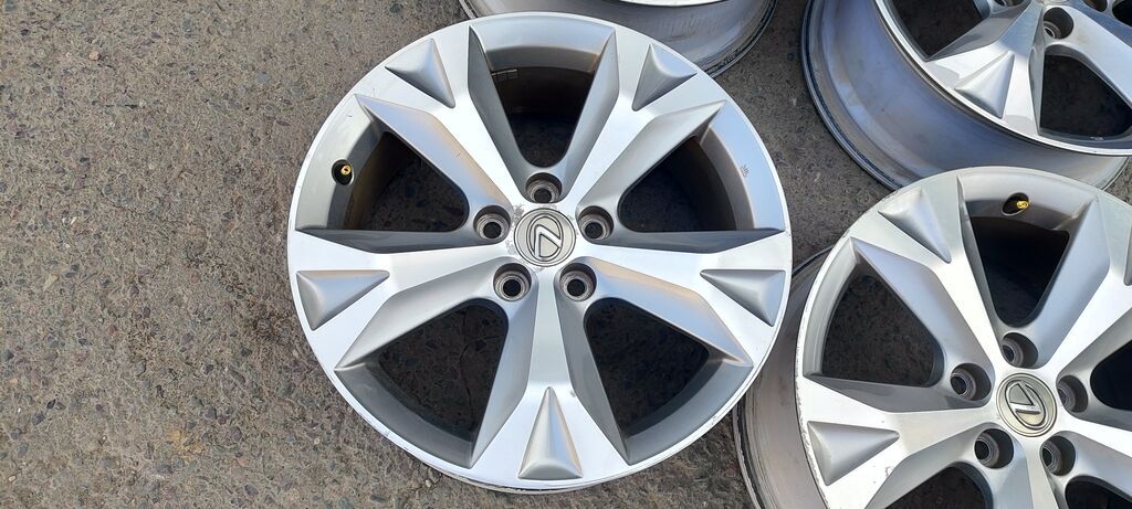 Литые Диски R 18 Toyota, Комплект, отверстий - 5, Б/у: фото 3