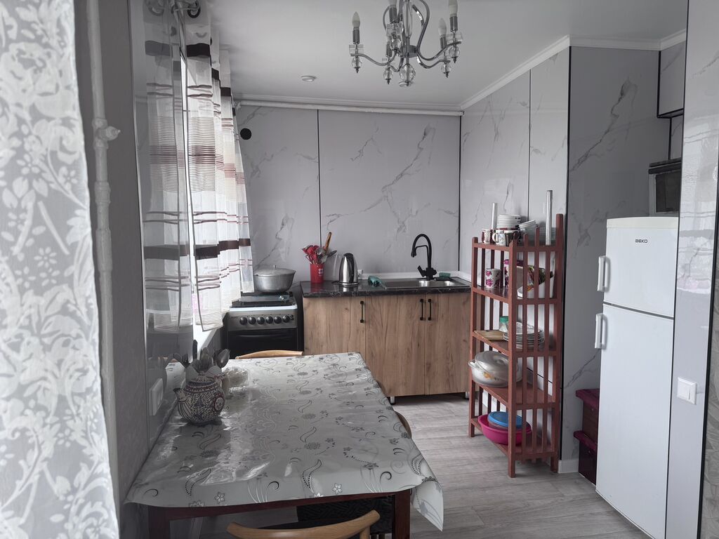 3 комнаты, 56 м², 104 серия, 4 этаж, Дизайнерский ремонт: фото 5