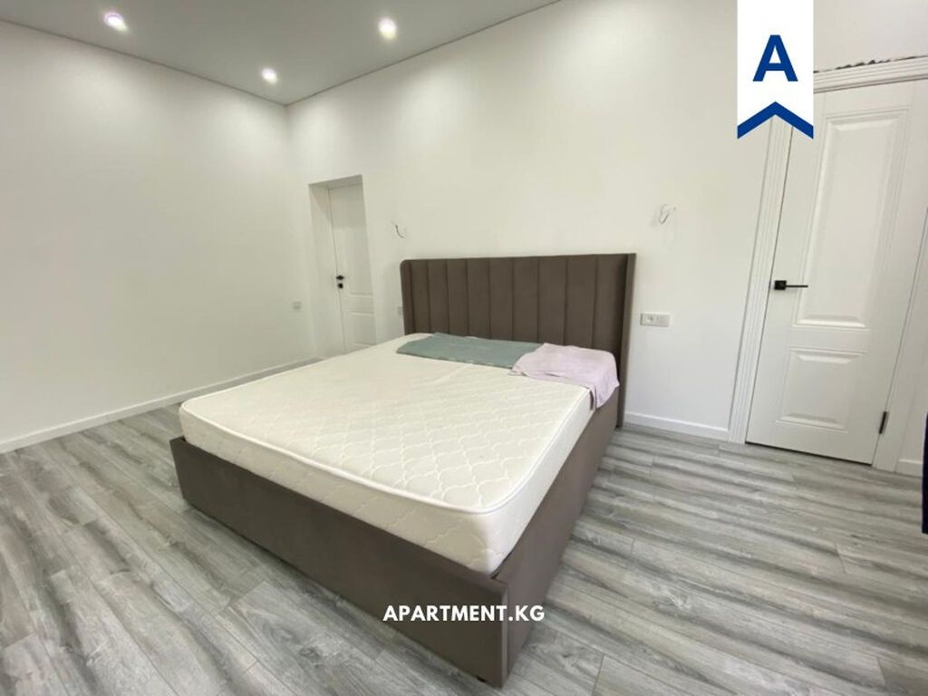 130 м², 4 комнаты, Арча-Бешик ж/м, Без животных: фото 1