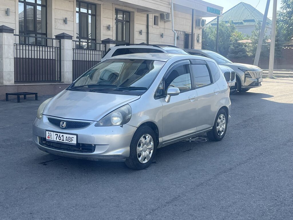 Honda Fit: 2003 г., 1.3 л, Вариатор, Бензин: фото 1