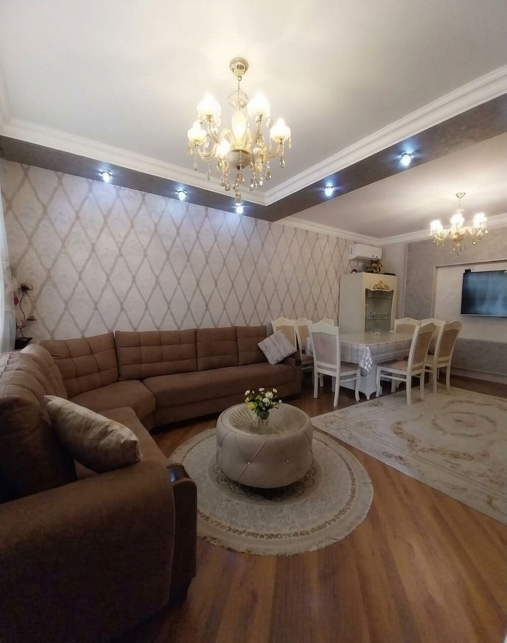 Başlıq: Əmircanda Kupçalı və Təmirli Həyət Evi Satılır! (3 mərtəbə, 4