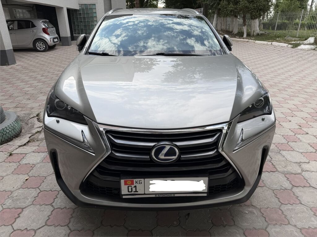 Lexus NX: 2017 г., 2.5 л, Автомат, Гибрид, Кроссовер: фото 2