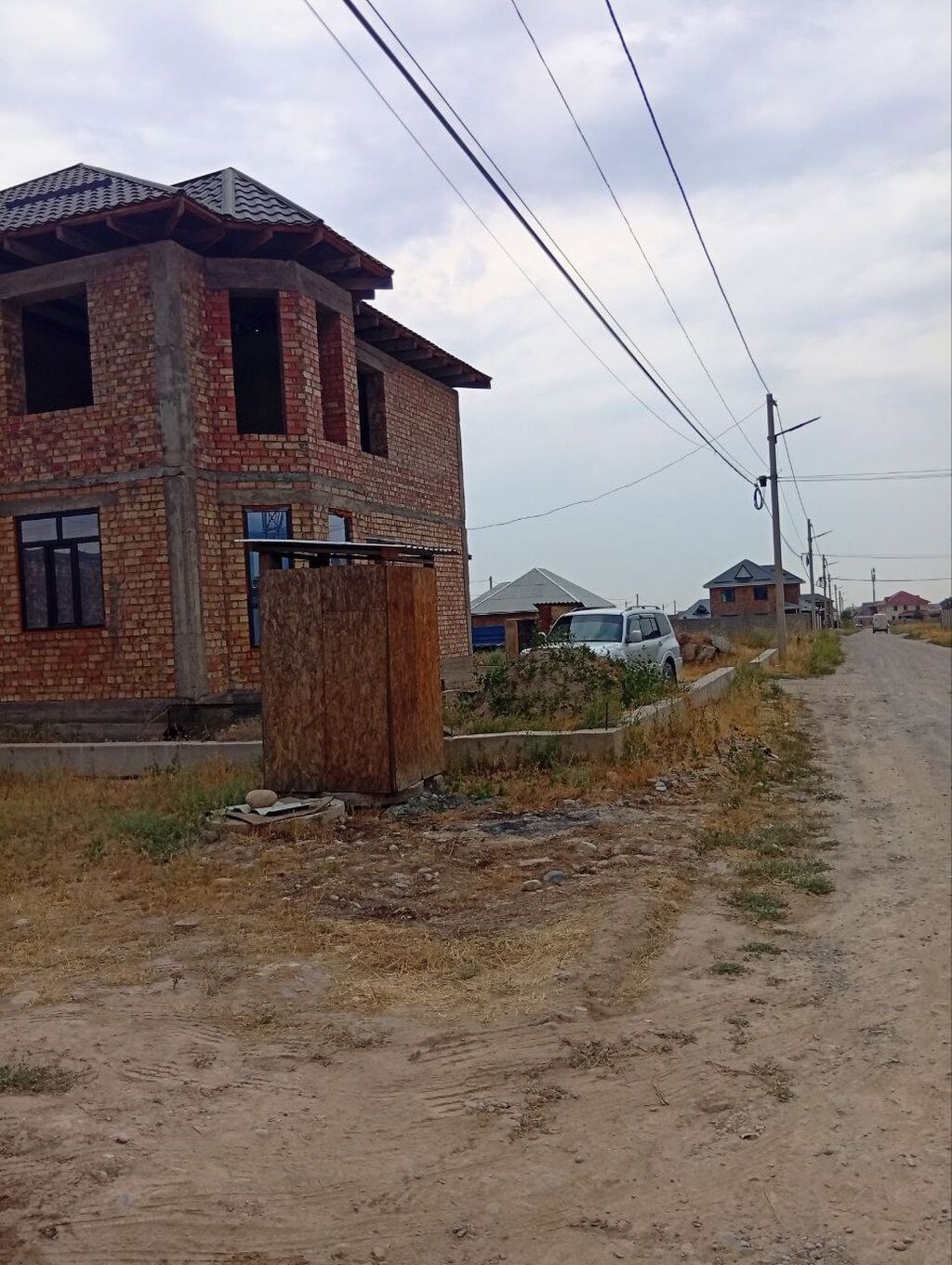 6 комнат и более, 200 м², 4 соток, Бишкек, Оскон-ордо ж/м Собственник: фото 3