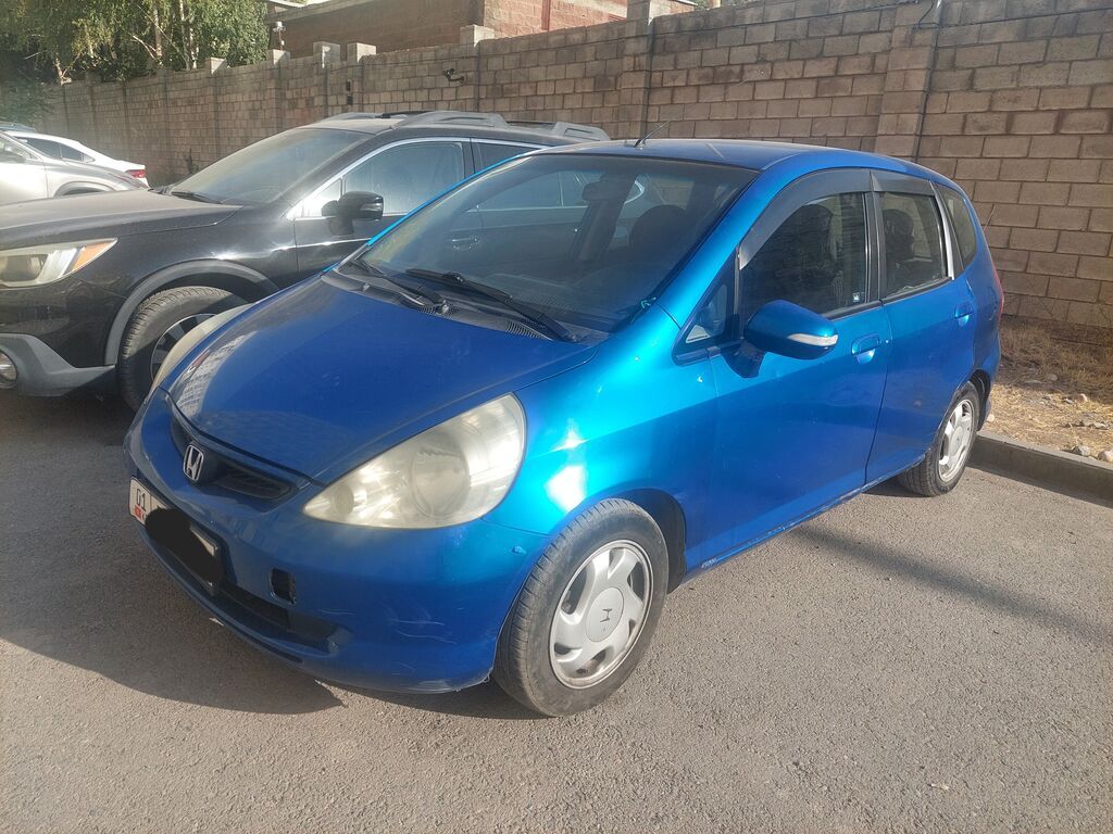 Honda Jazz: 2005 г., 1.3 л, Вариатор, Бензин, Хэтчбэк: фото 2