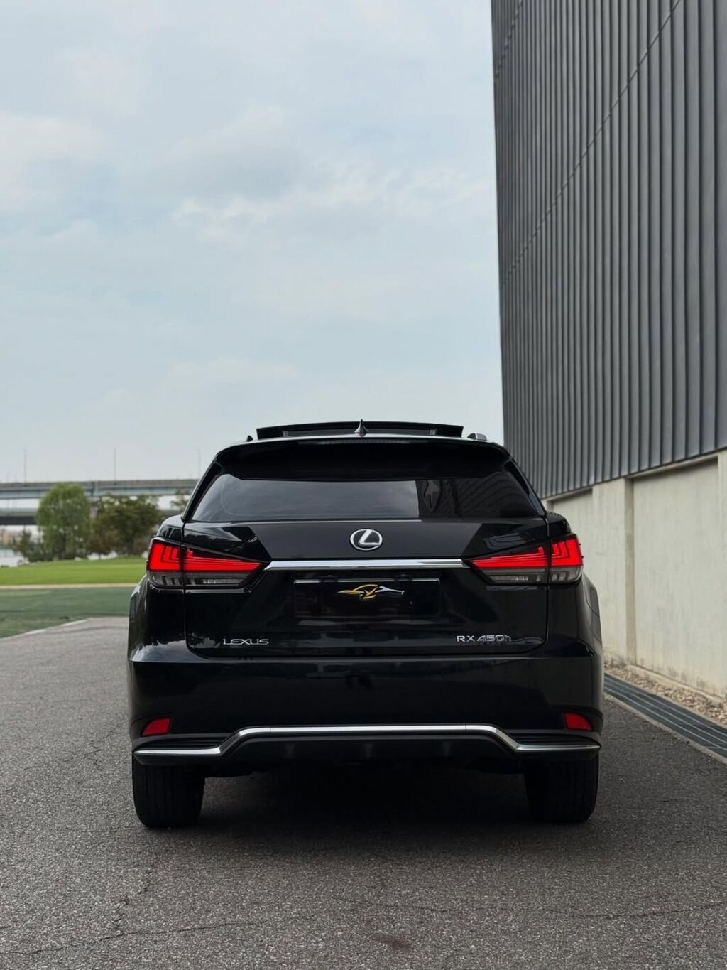 Lexus RX: 2021 г., 3.5 л, Автомат, Гибрид, Кроссовер: фото 4