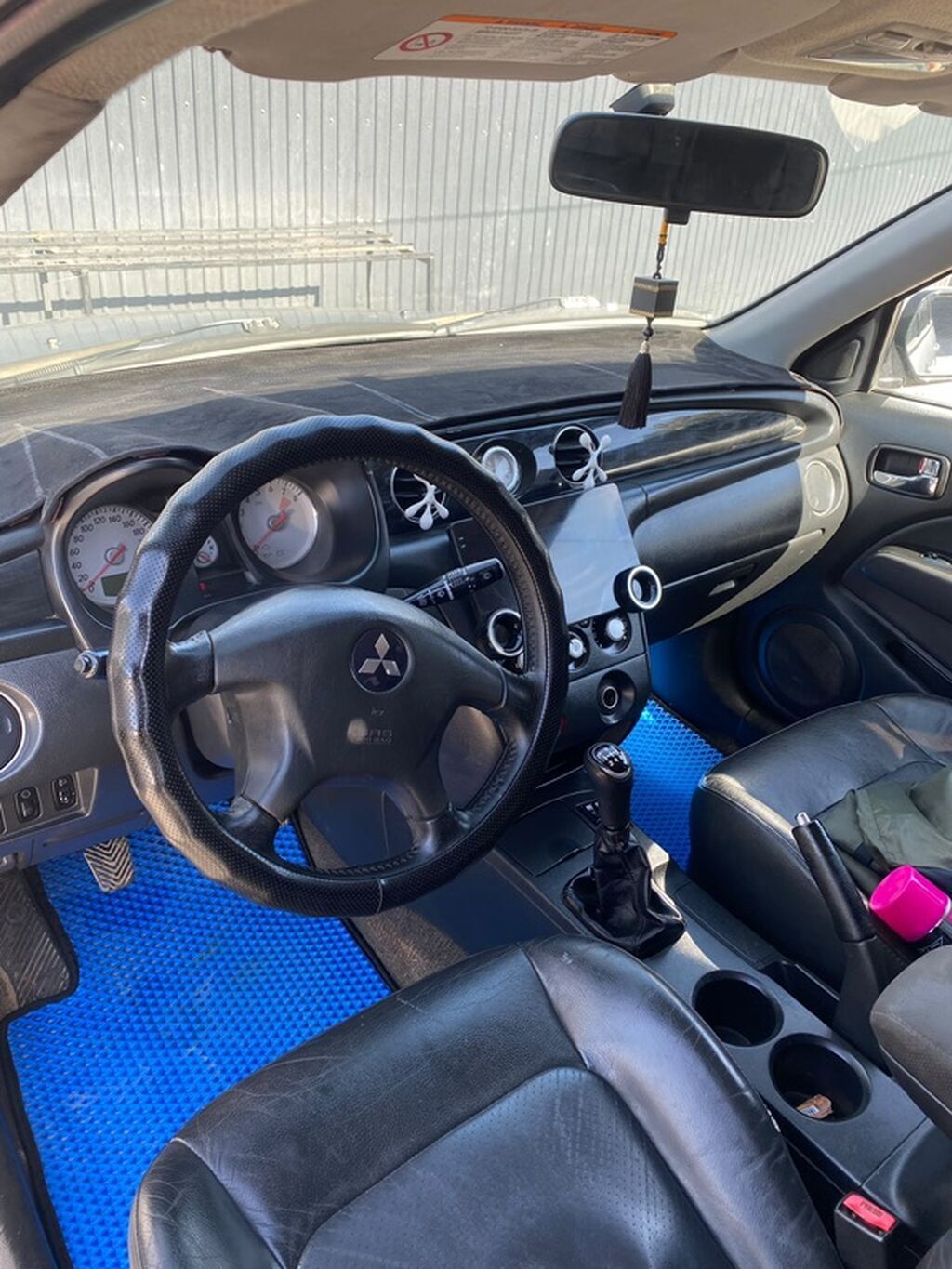 Mitsubishi Outlander: 2003 г., 2 л, Механика, Бензин, Кроссовер: фото 2