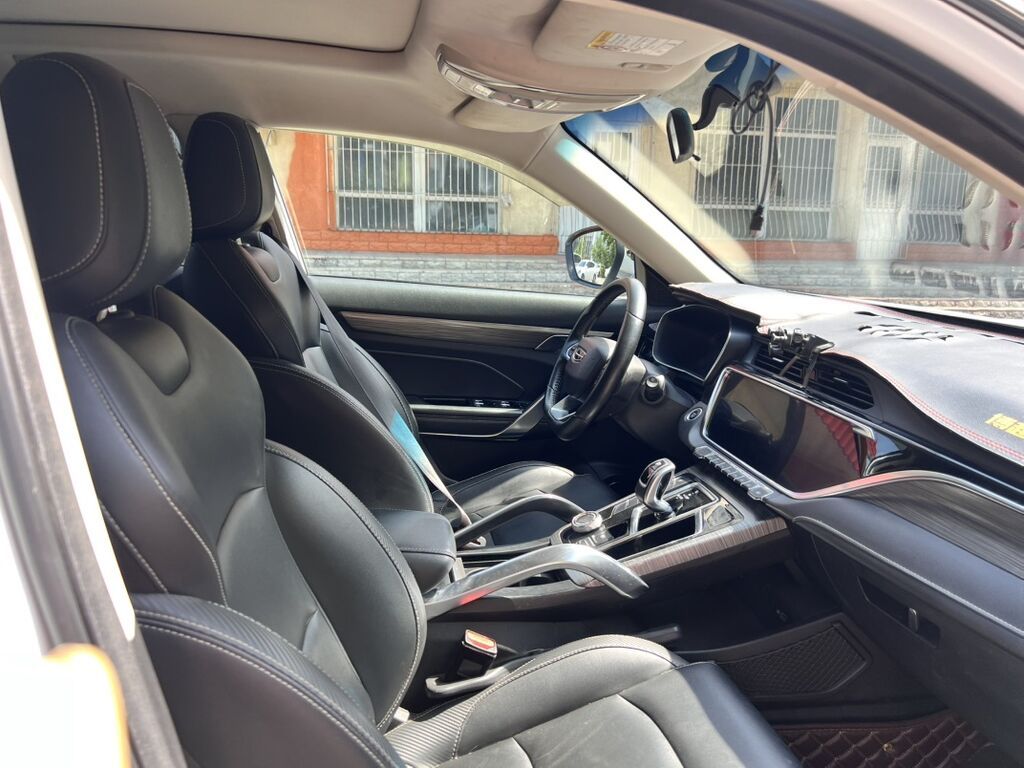 Geely Boyue: 2020 г., 1.8 л, Автомат, Бензин, Кроссовер: фото 5