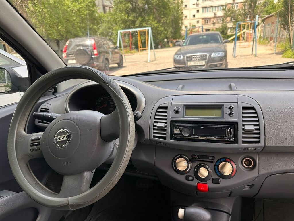 Nissan Micra: 2003 г., Автомат, Бензин, Хэтчбэк: фото 2
