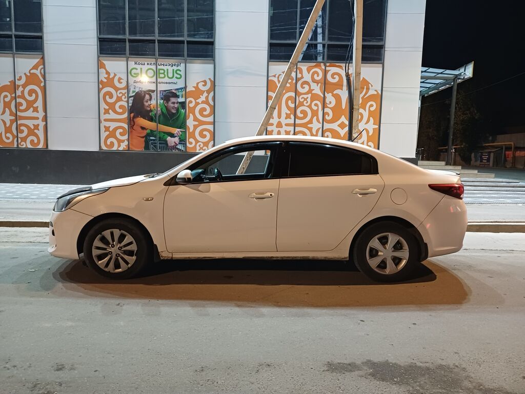 Kia Rio: 2018 г., 1.4 л, Автомат, Газ: фото 2