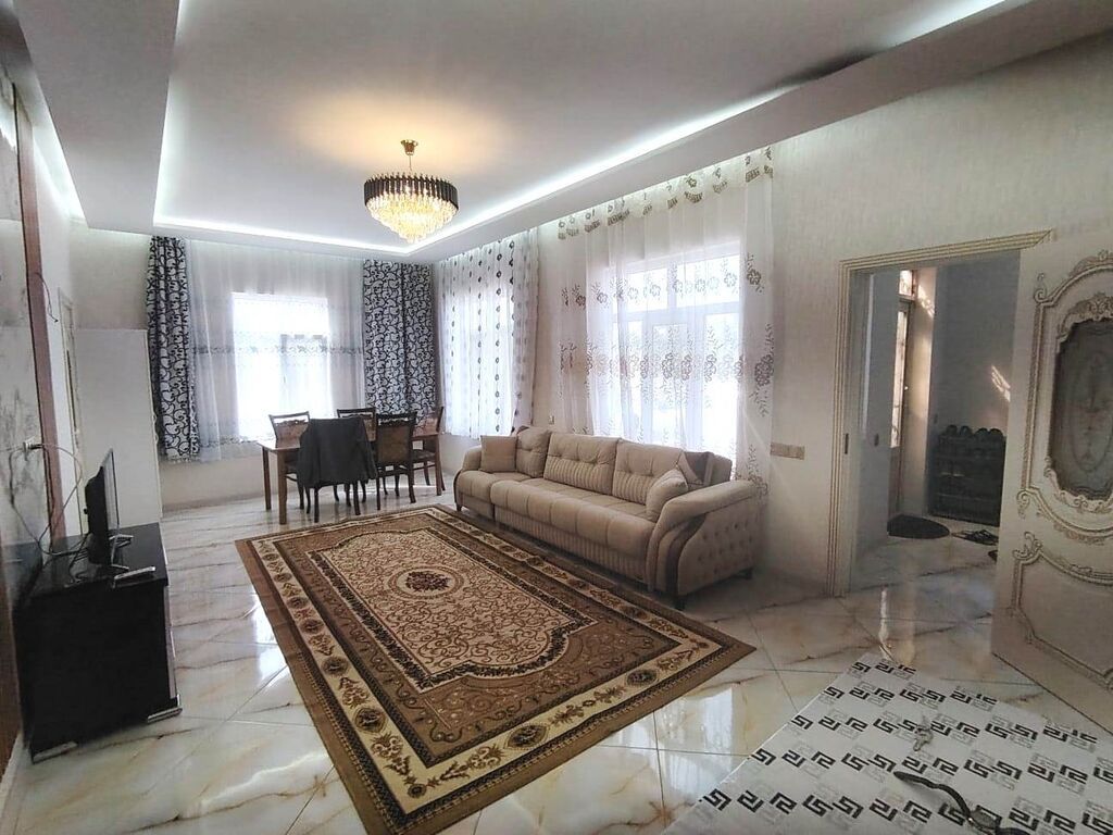 2 otaqlı, 82 kv. m, Yeni təmirli