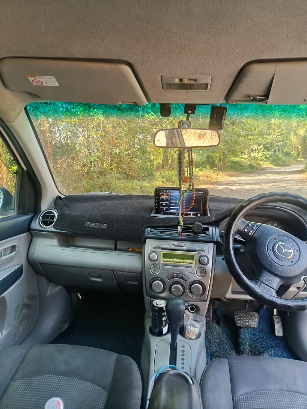Mazda Demio: 2004 г., 1.3 л, Автомат, Бензин, Хэтчбэк: фото 4