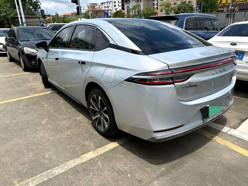 GAC Aion S — электрический седан Основные характеристики: -: фото 4