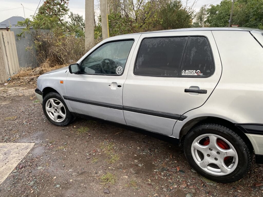 Volkswagen Golf: 1993 г., Хэтчбэк: фото 5