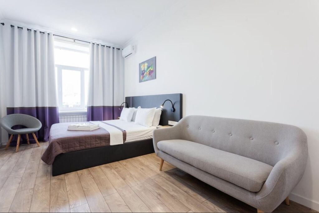 Nərimanov ərazisində 37 otaq (restoranlı) ayrı tikili 7,8 maşınlıq