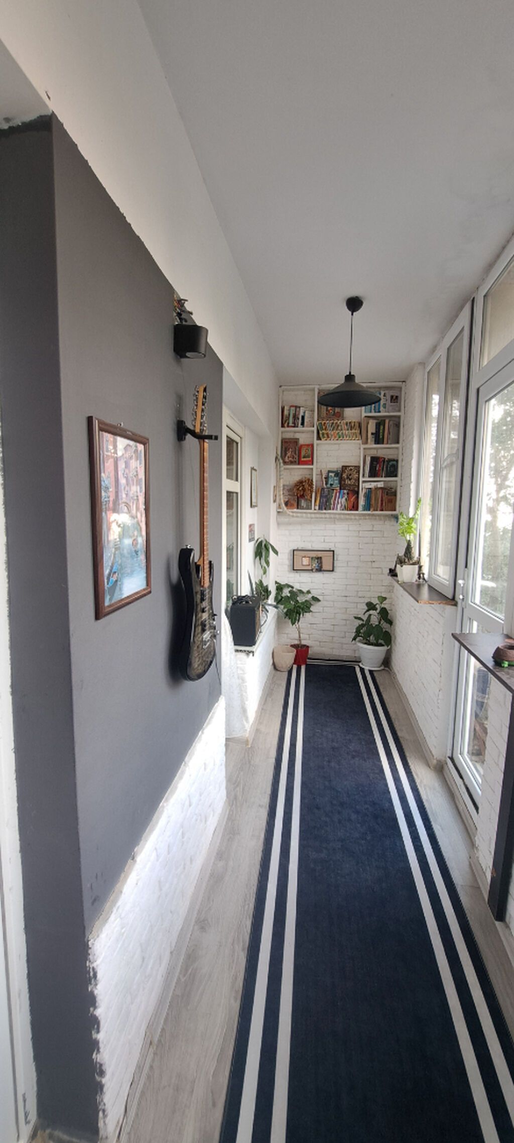 Mənzil özümə aiddir. Sahəsi: 82 m² Otaq sayı: 3 Layihə: Lenin