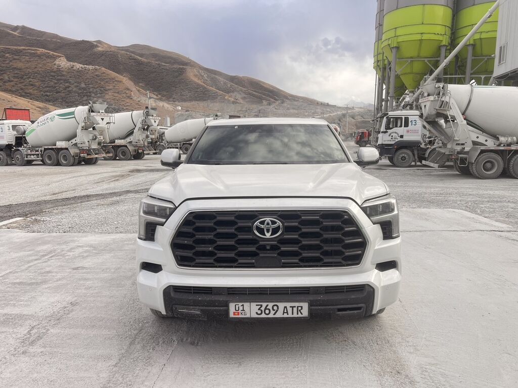 Toyota Sequoia