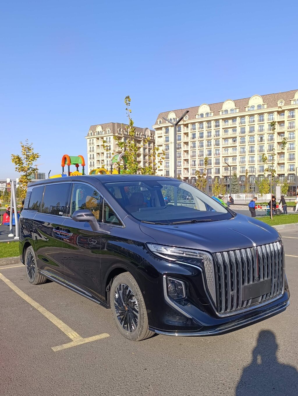 Премиум класс Минивэн Hongqi HQ9 Год: 2023 11 Комплектация: фото 4
