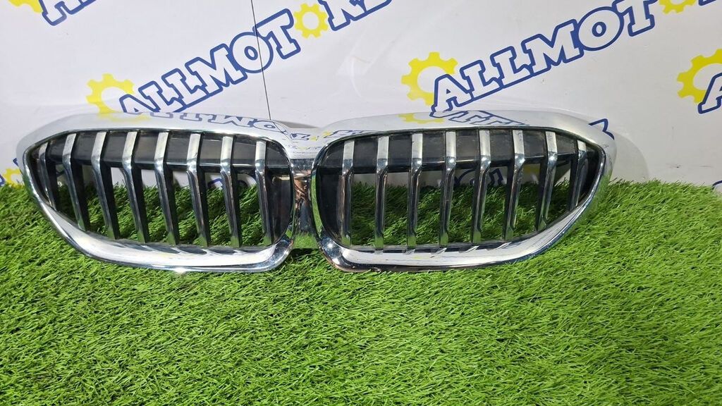 Решетка радиатора BMW 2020 г., Б/у, Оригинал