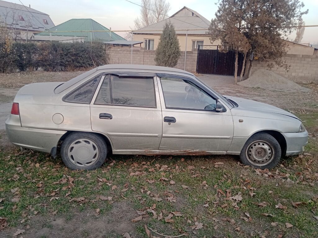 Daewoo Nexia 2009 г., седан, механика: фото 4