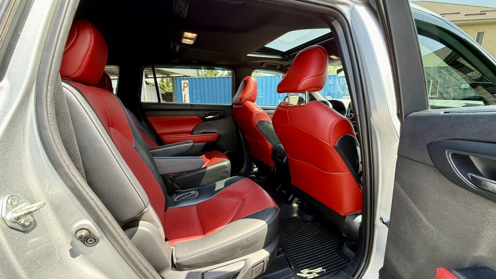 Toyota Highlander: 2021 г., 3.5 л, Автомат, Бензин, Кроссовер: фото 8