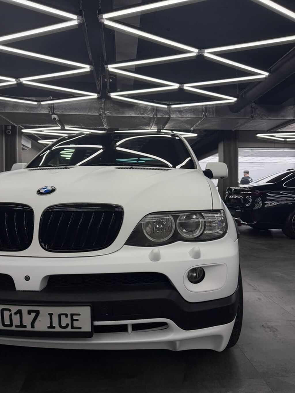 BMW X5: 2004 г., 4.4 л, Автомат, Бензин, Кроссовер: фото 2