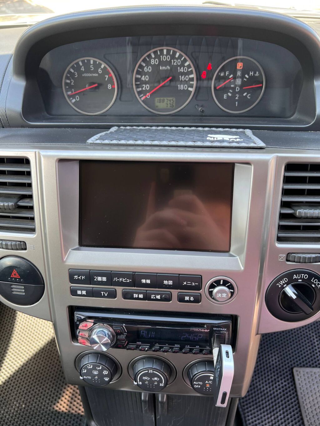 Nissan X-Trail: 2003 г., 2 л, Автомат, Бензин, Кроссовер: фото 6