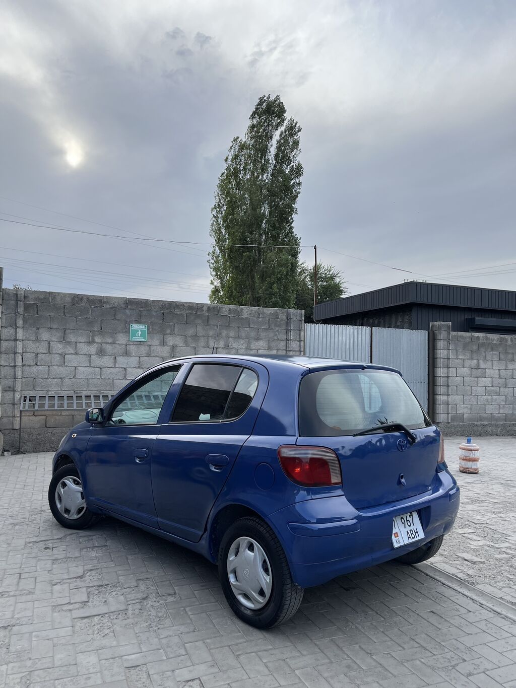 Toyota Vitz: 2000 г., 1.3 л, Автомат, Бензин, Хэтчбэк: фото 4