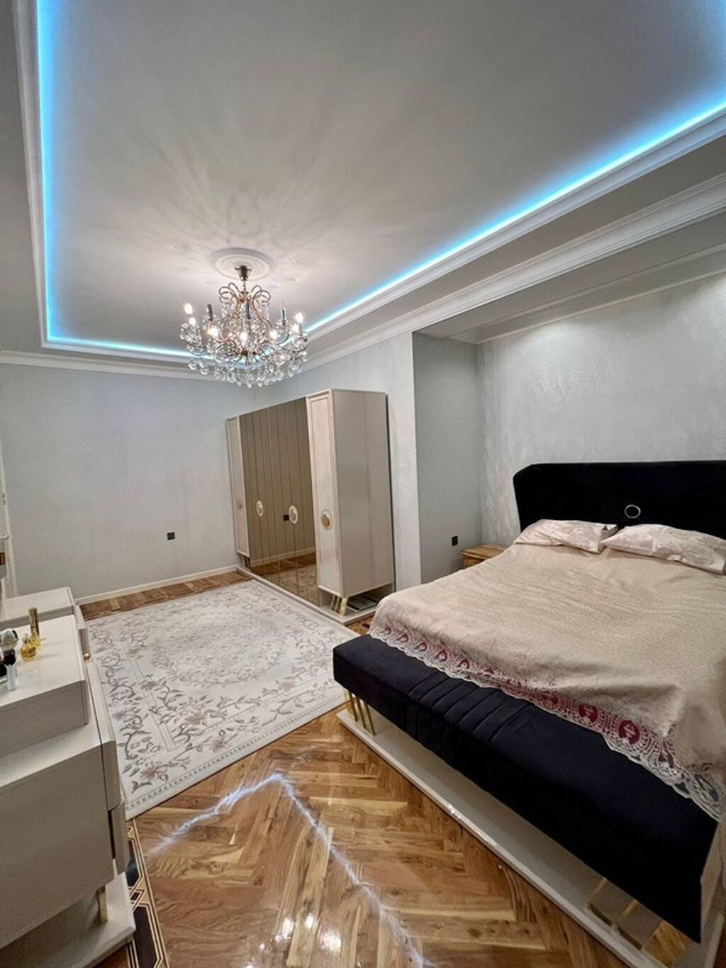 9-cu mikrorayon, 5 otaqlı, Yeni tikili, m. 20 Yanvar, 177 kv. m
