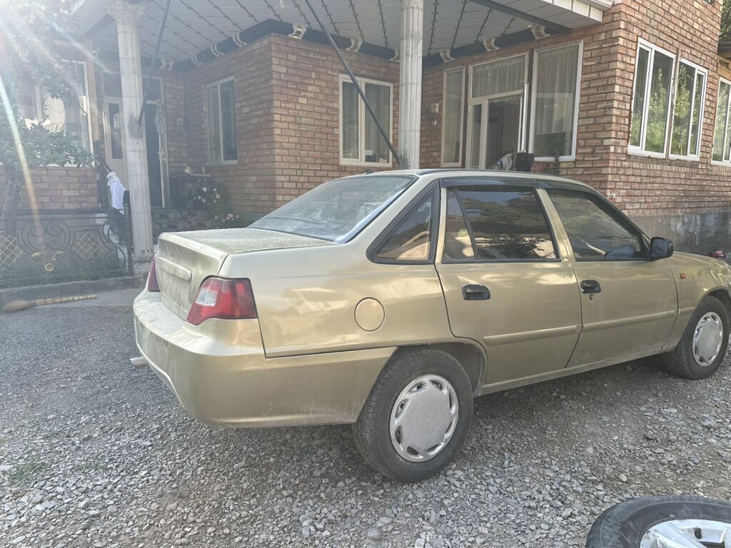 Daewoo Nexia: 2009 г., 1.5 л, Механика, Бензин, Седан: фото 5
