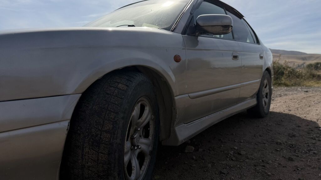 Subaru Legacy: 2000 г., 2 л, Механика, Бензин, Седан: фото 6