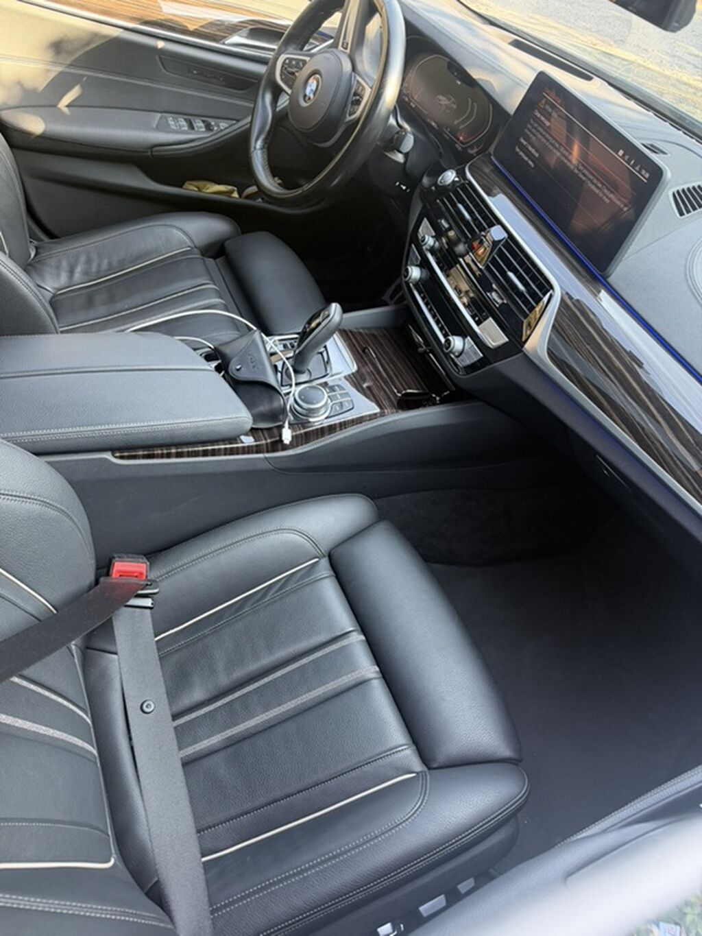 BMW 5 series: 2022 г., 2 л, Бензин, Седан: фото 5