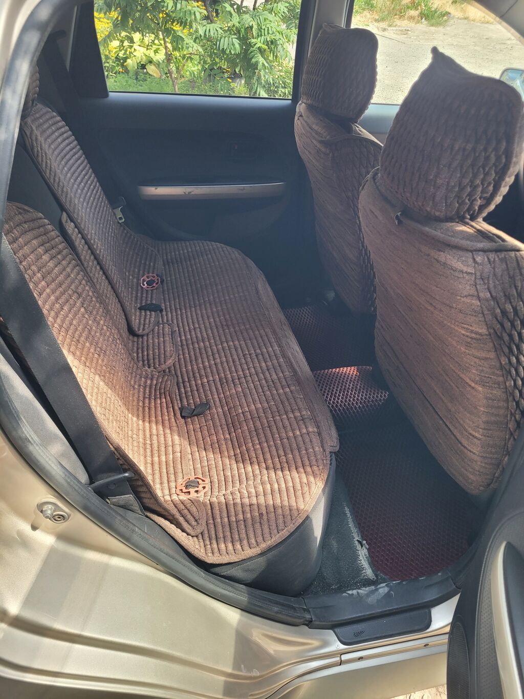 Toyota Ist: 2003 г., 1.5 л, Автомат, Бензин, Хэтчбэк: фото 8