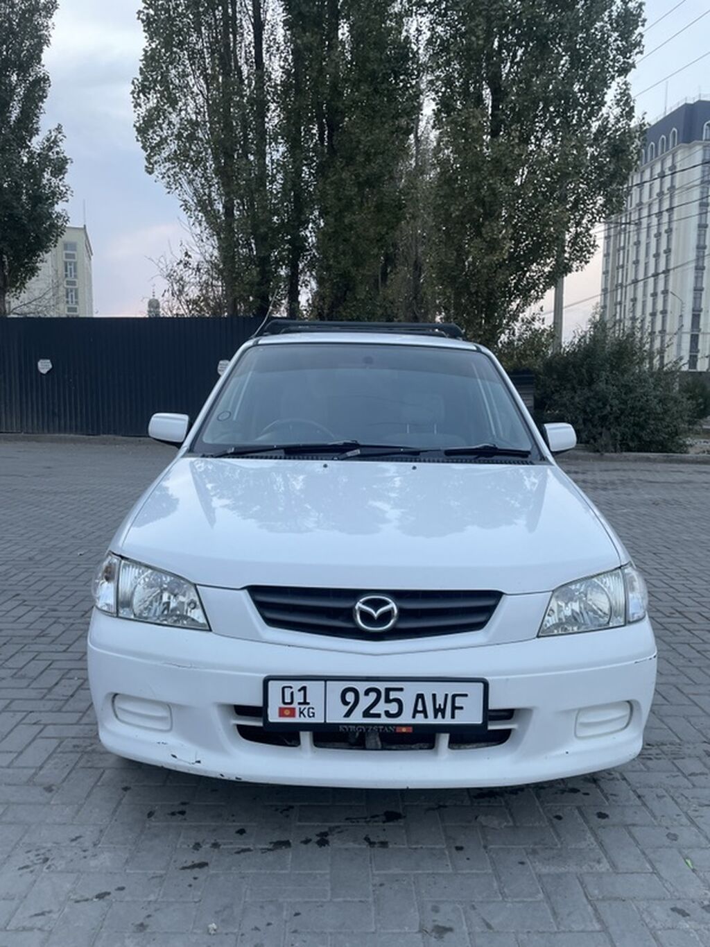 Mazda Demio: 2002 г., 1.3 л, Автомат, Бензин, Хэтчбэк: фото 3