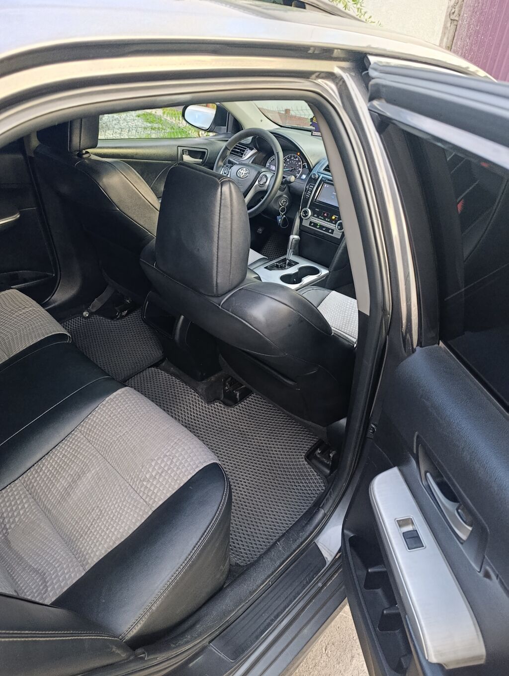 Toyota Camry: 2014 г., 2.5 л, Автомат, Бензин, Седан — фото 5