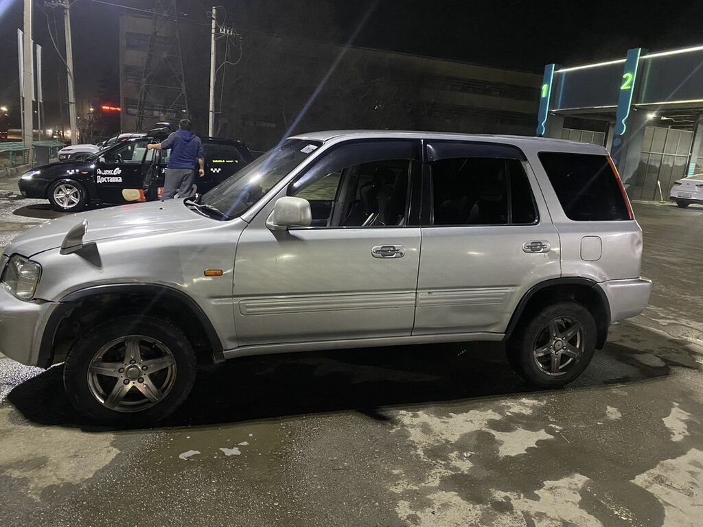 Honda CR-V: 1999 г., 2 л, Автомат, Бензин, Кроссовер: фото 4